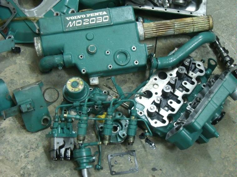 Riparazione motori marini Marina Boat Service